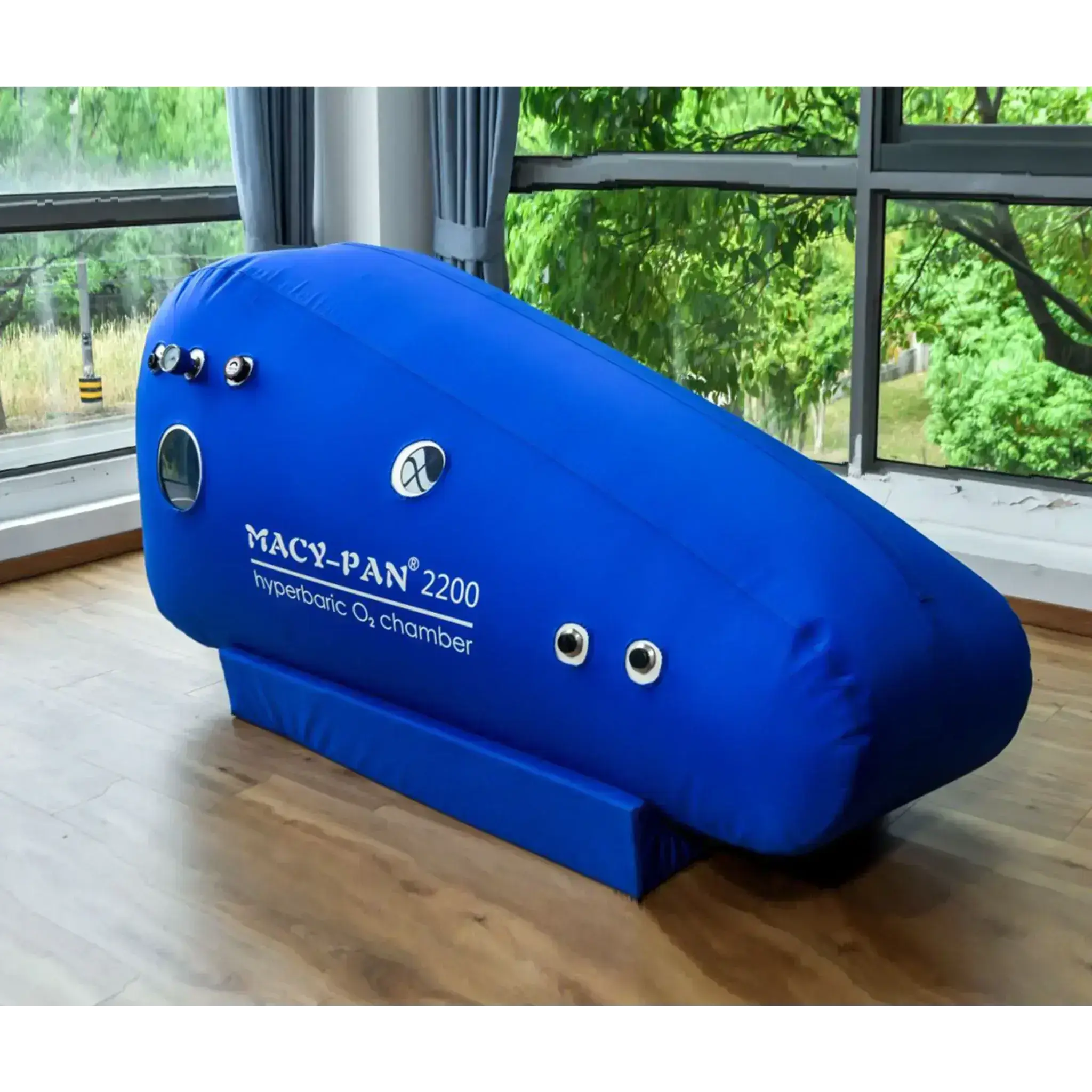 Macy-Pan ST2200 Hyperbaric Oxygen Therapy Chamber blue design for seated therapy and wellness recovery.