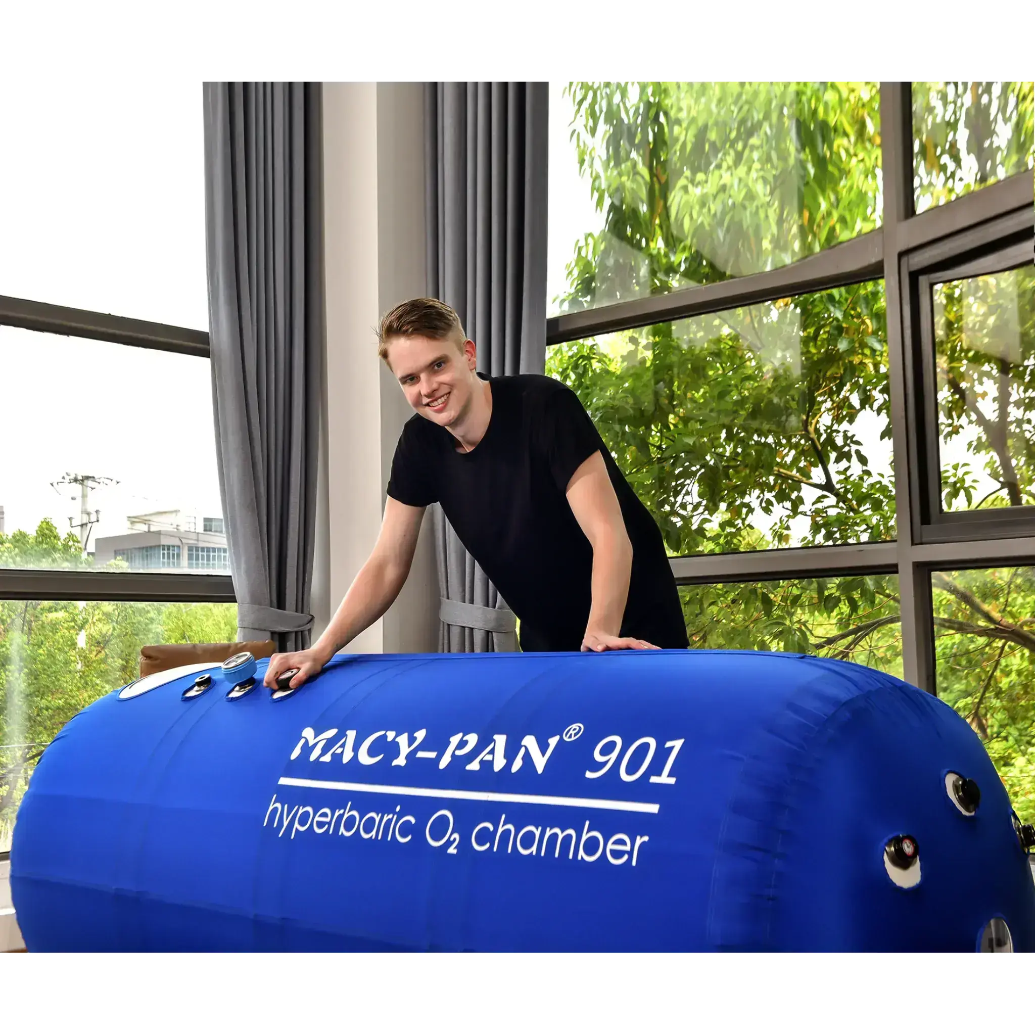 Macy-Pan ST901 Hyperbaric Oxygen Therapy Chamber for home recovery and performance enhancement.