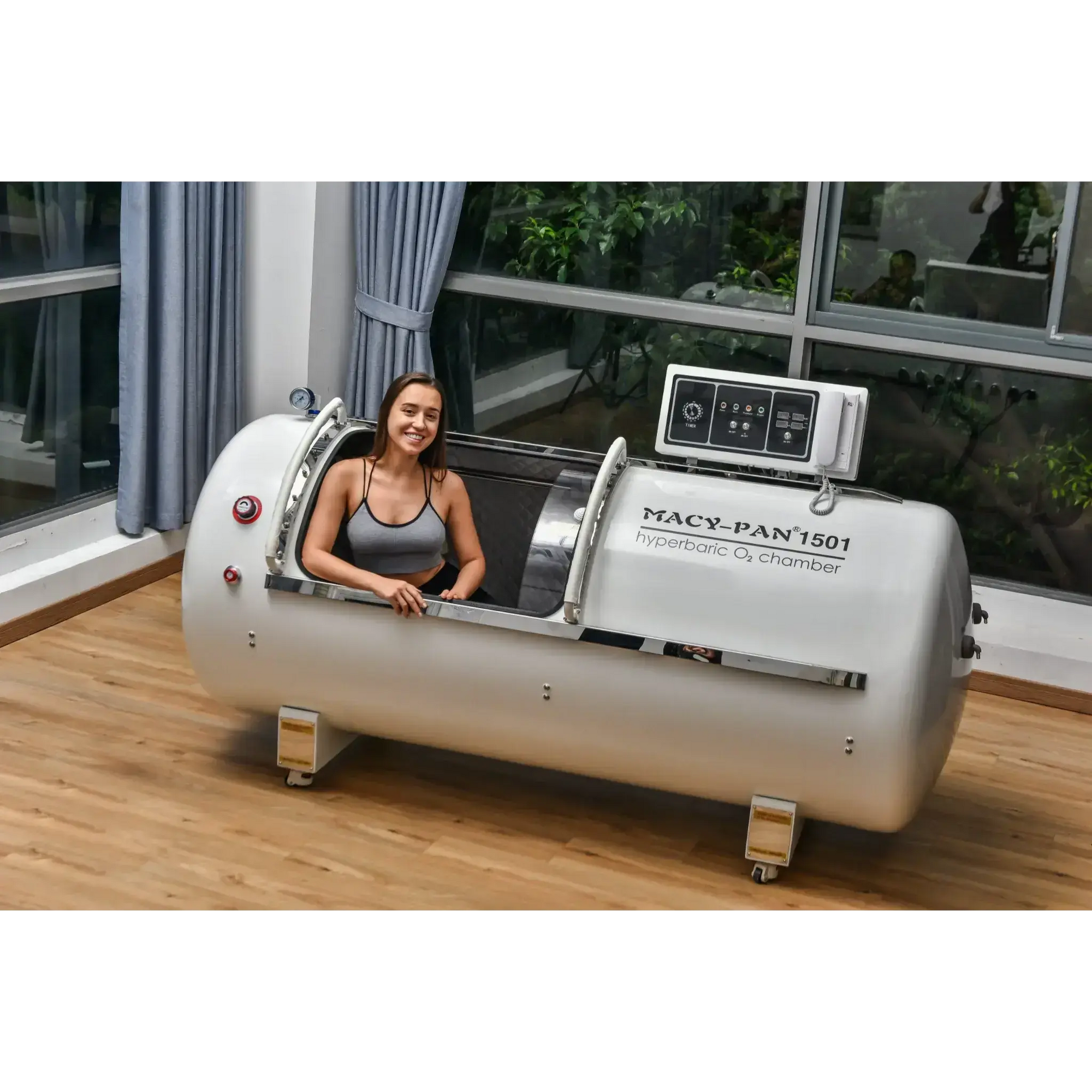Macy-Pan 1501 hyperbaric oxygen therapy chamber for fast recovery and enhanced well-being.