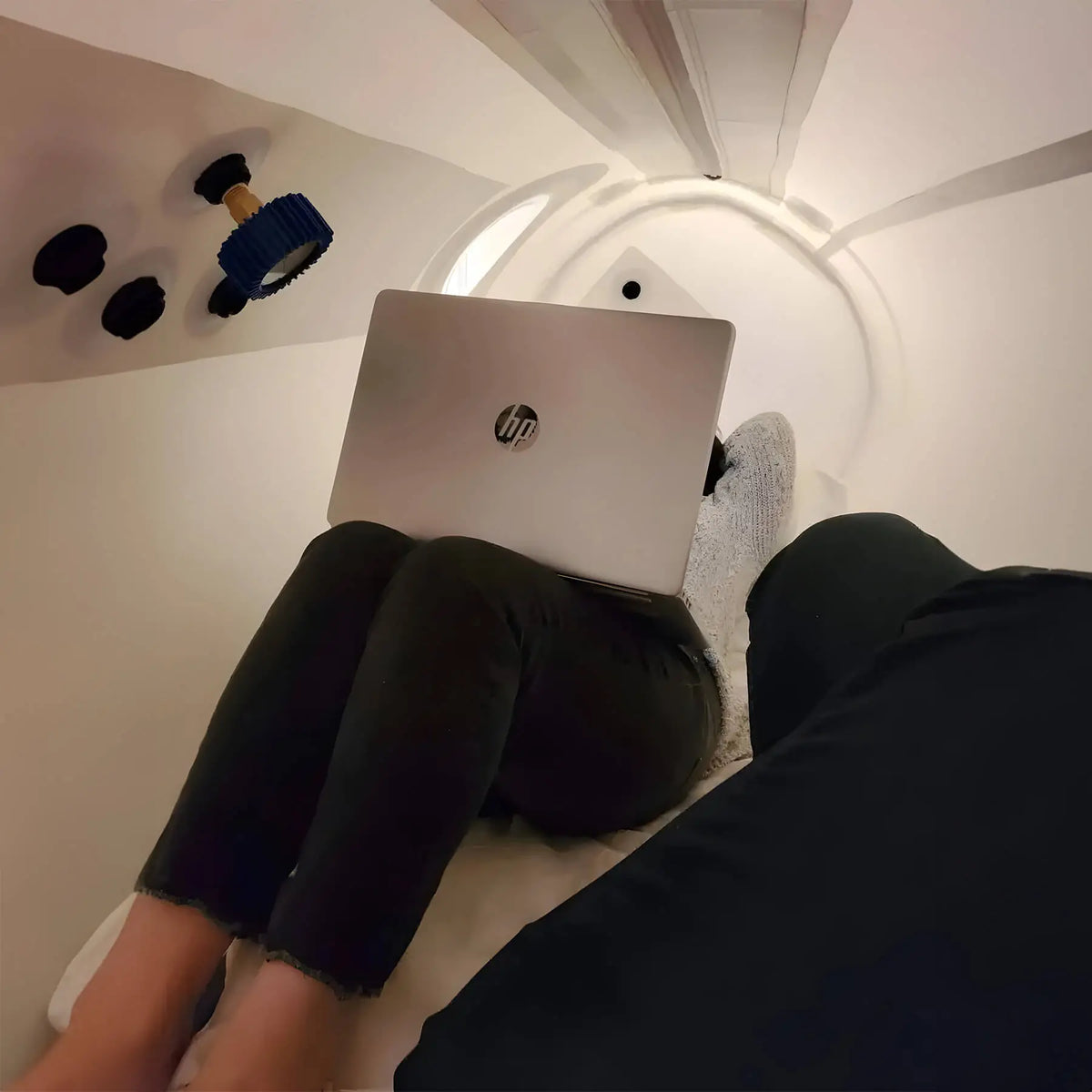 Newtowne Hyperbarics C4-34 Hyperbaric Chamber, view 11, RecovAthlete