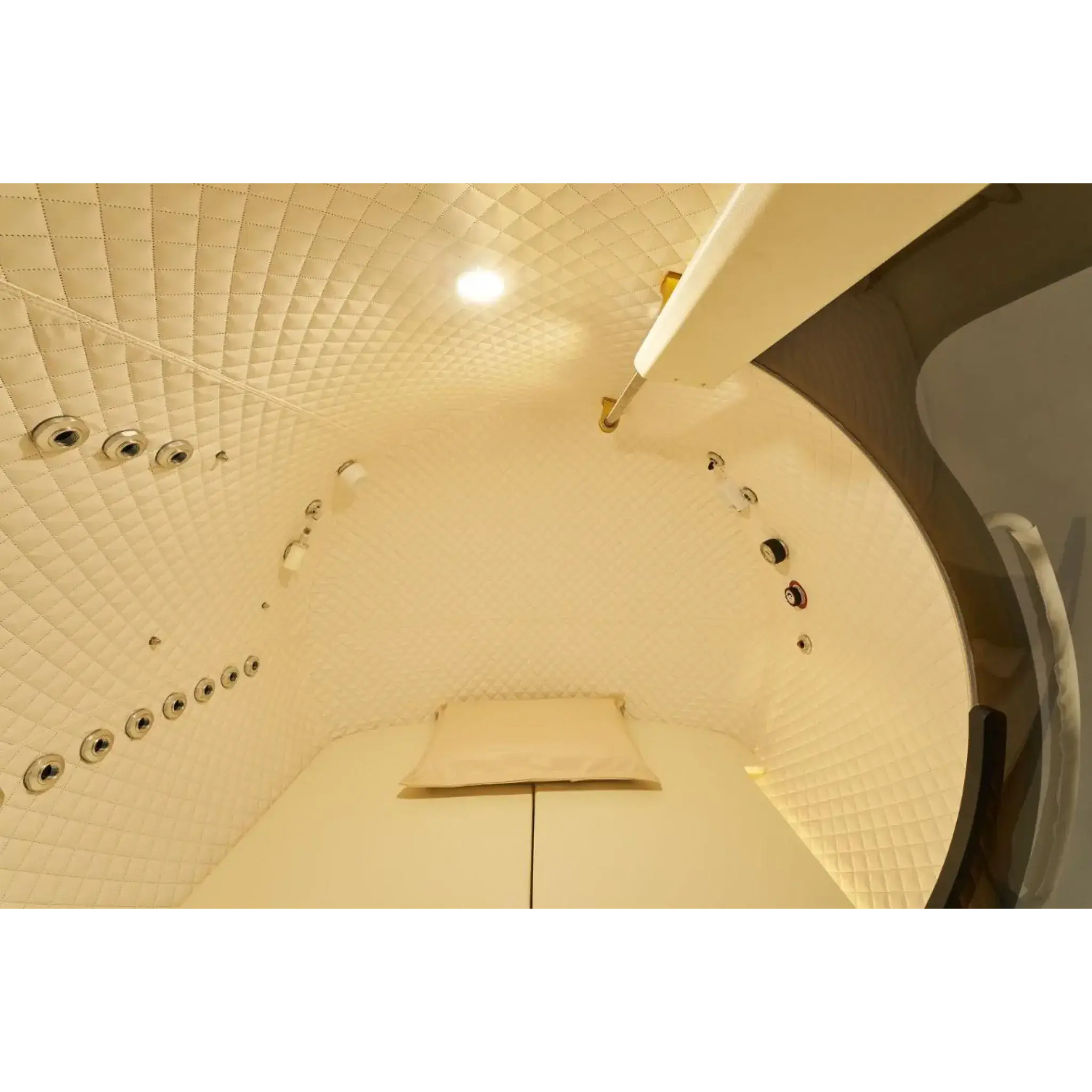 Interior view of Macy-Pan HE5000 Hyperbaric Oxygen Therapy Chamber for 5 people.