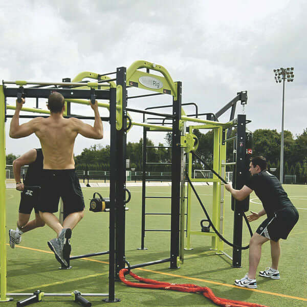 men demonstrating Ropeflex RX505 Mountable Rope Pull Machine