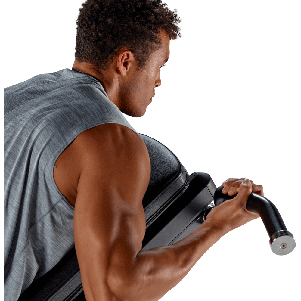 male model on total gym elevate pull up