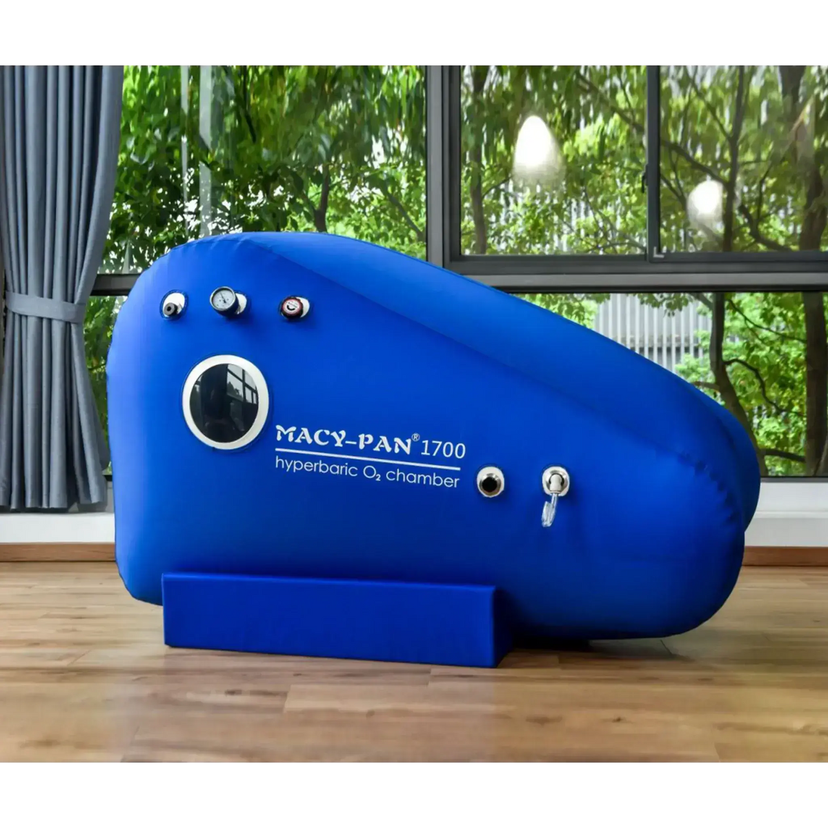 Macy-Pan ST1700 hyperbaric oxygen therapy chamber, compact sitting design for effective home healing.