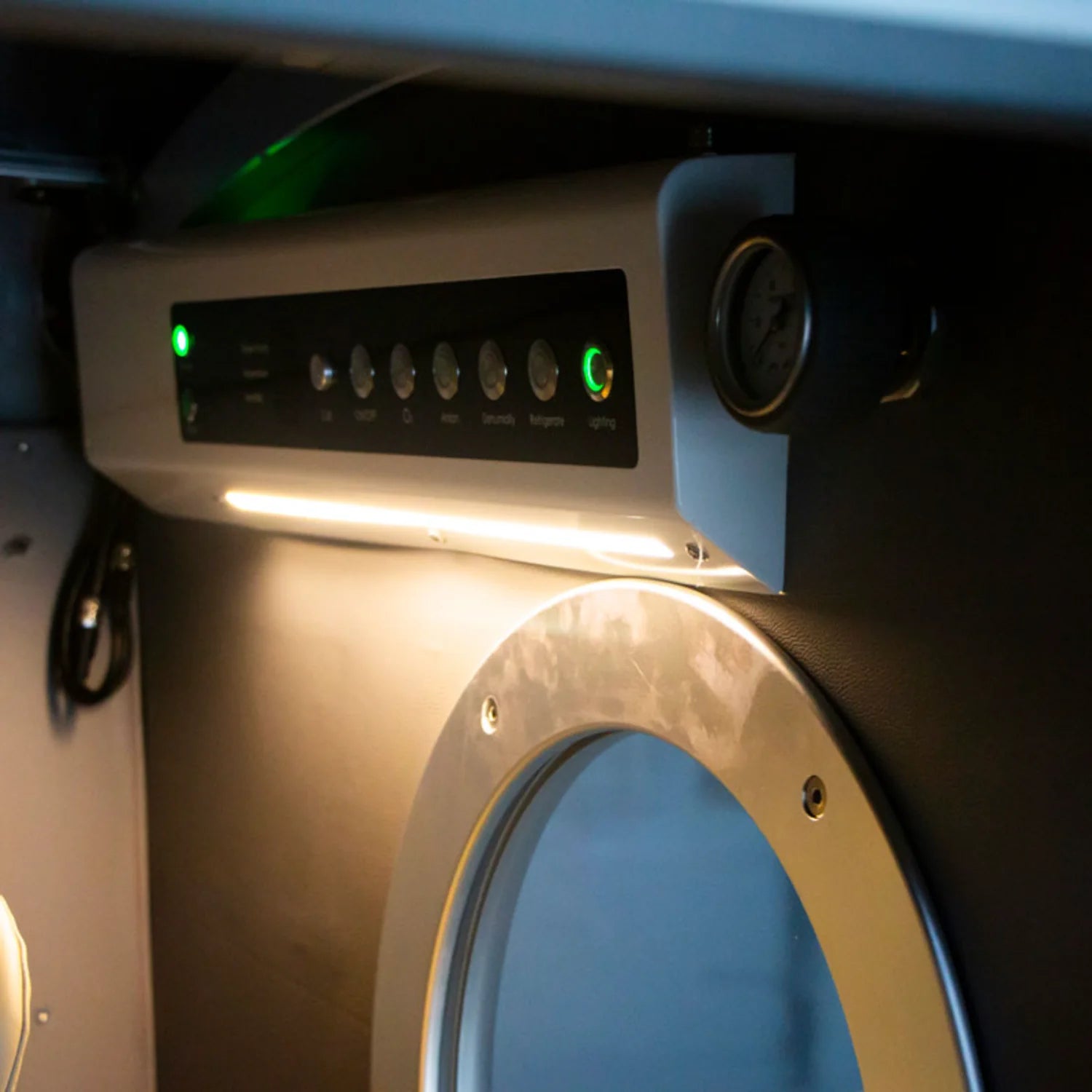 OxyRevo Space60 1.5 to 2.0ATA Hard Sitting Hyperbaric Chamber, view 21, RecovAthlete