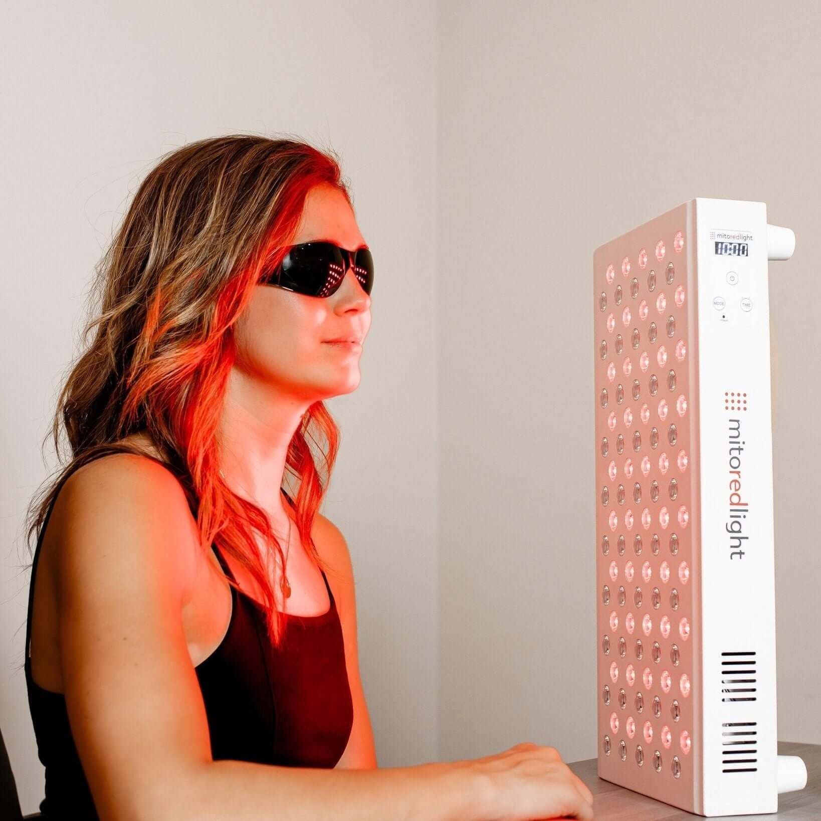 MitoMID 2.0 | Red Light Therapy Panel