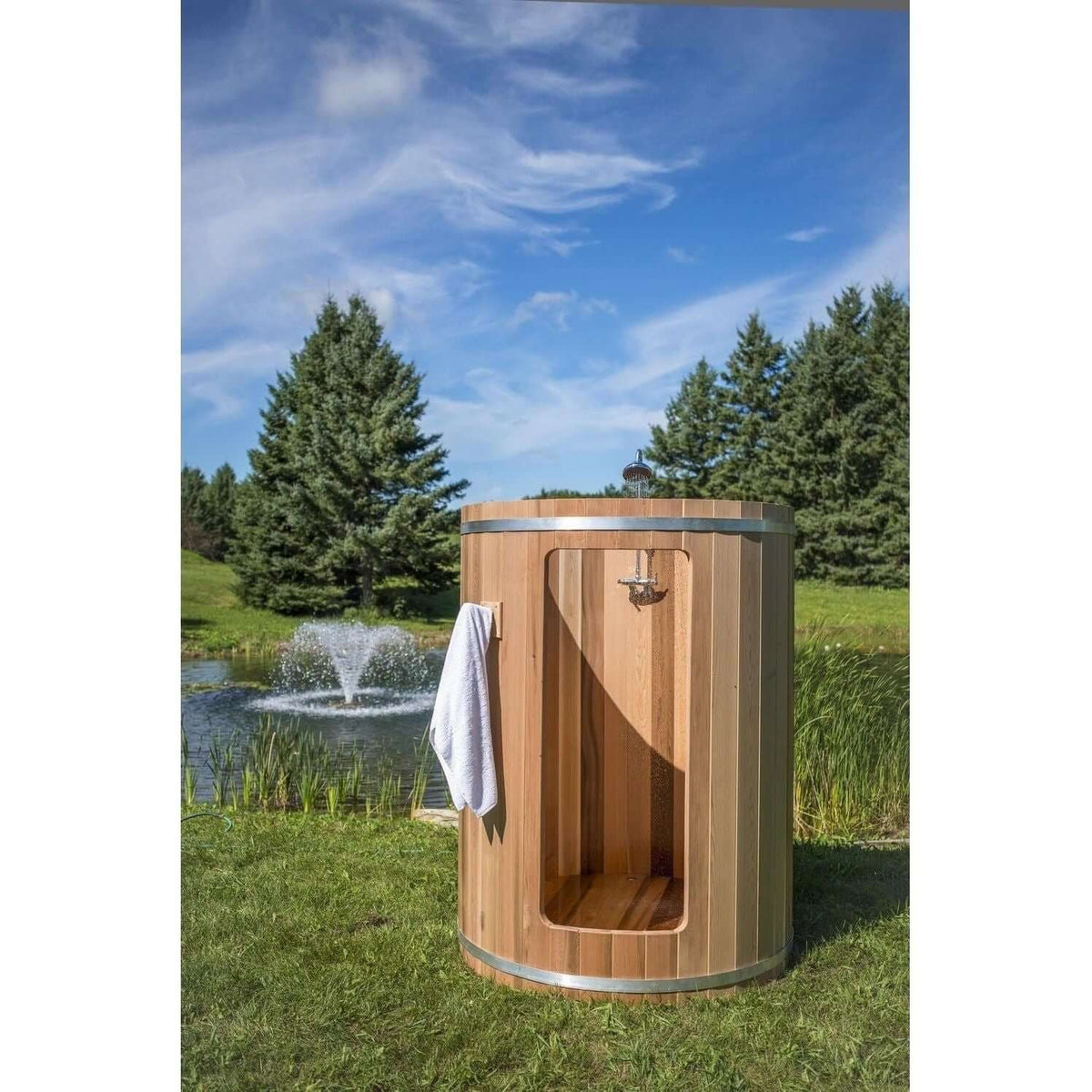 Leisurecraft Rainbow Outdoor Shower Knotty/Clear Red Cedar
