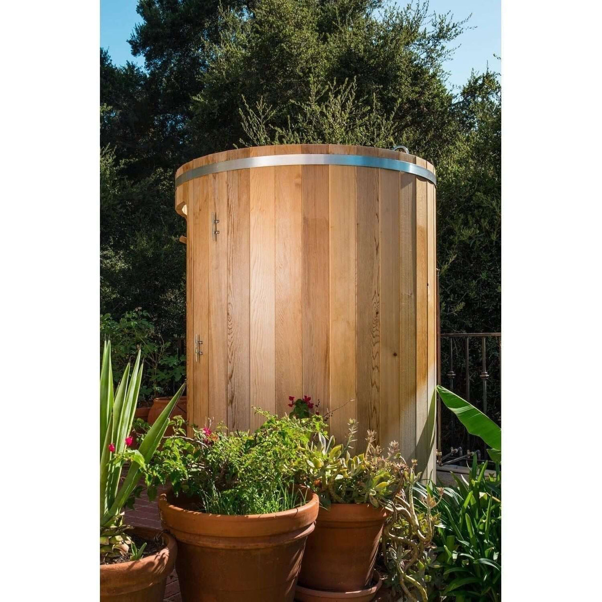Leisurecraft Rainbow Outdoor Shower Knotty/Clear Red Cedar