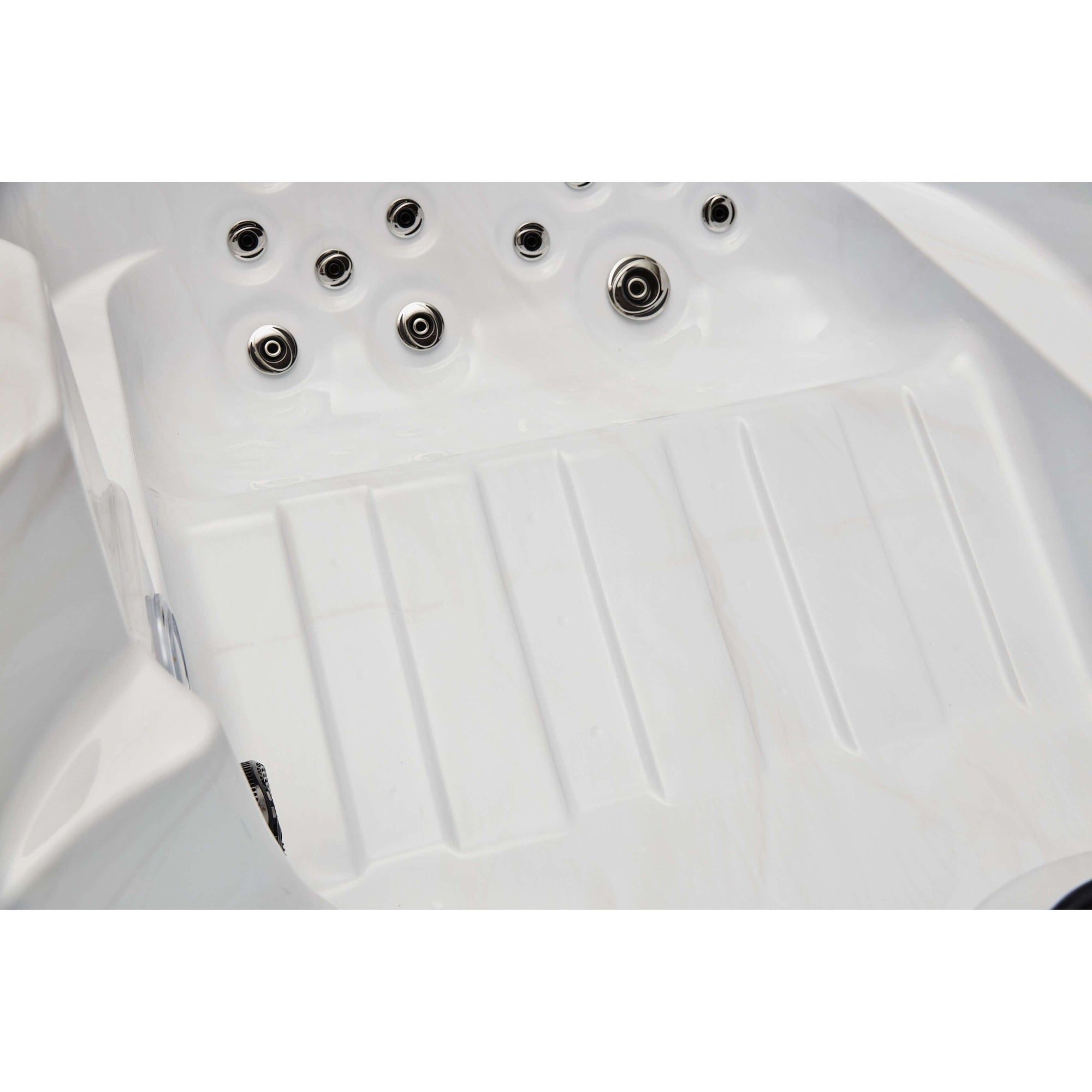 Luxury Spas Regal 4-person Luxury Hot Tub, view 3, RecovAthlete