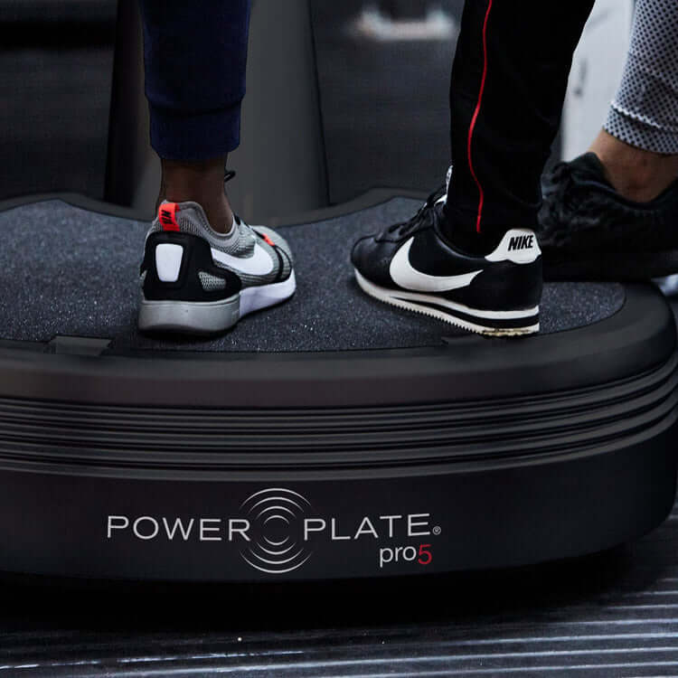Power Plate Pro5 fitness equipment with vibration technology black base view