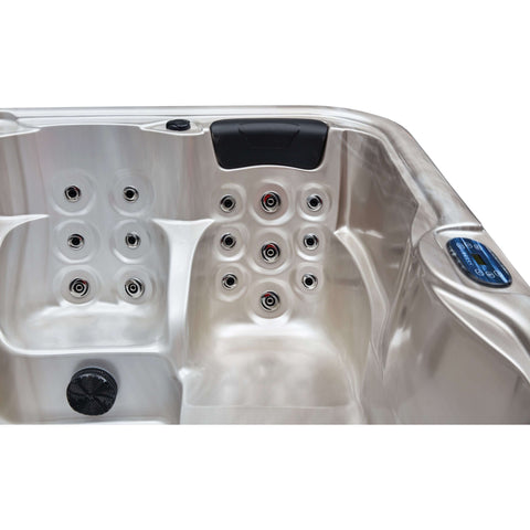 Luxury Spas Eclipse 6-person Spa